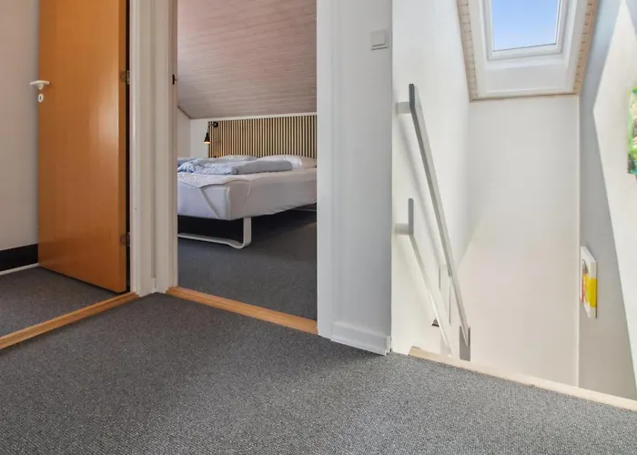 Appartamento Faidra - 2-5km From The Sea By Interhome